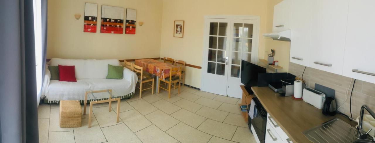 Appartement Des vacances de rêve à Fréjus Extérieur photo